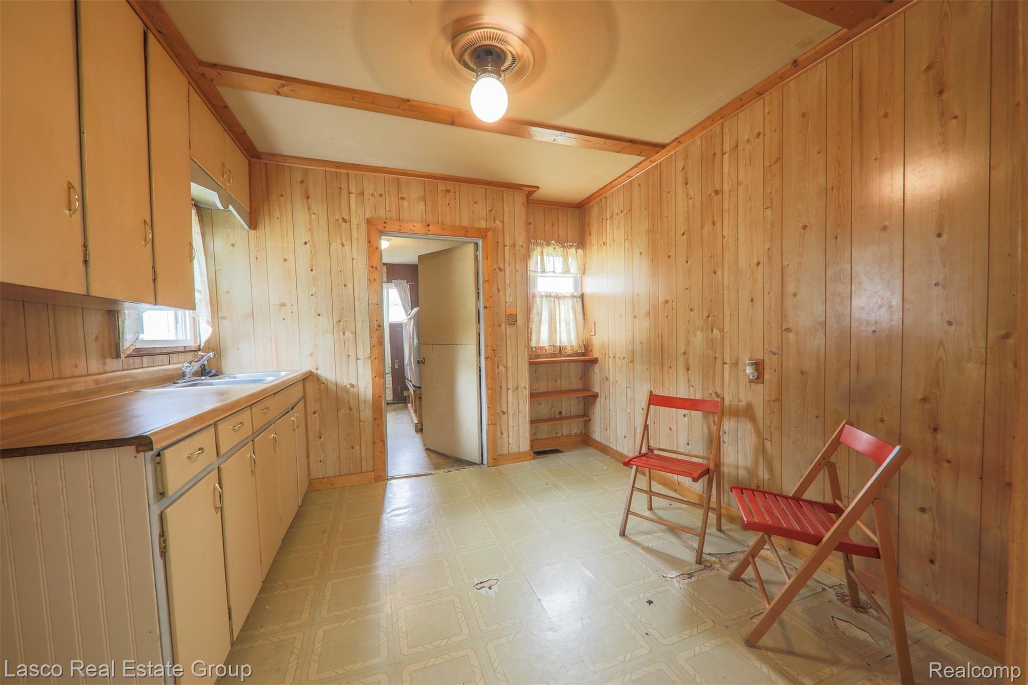 2323 West Ray Road Fenton, MI 48430 - Photo 13 of 18 5Z8A9944.jpg