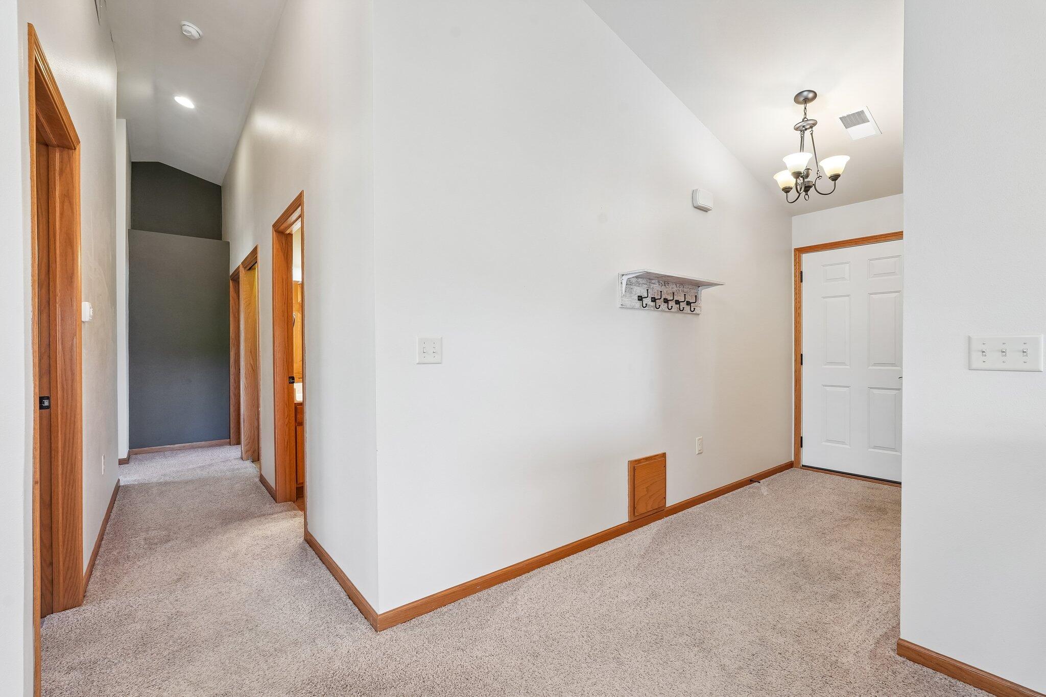 865 Prairie Gardens, Unit 91 Kewaskum, WI 53040 - Photo 4 of 39 Entryway