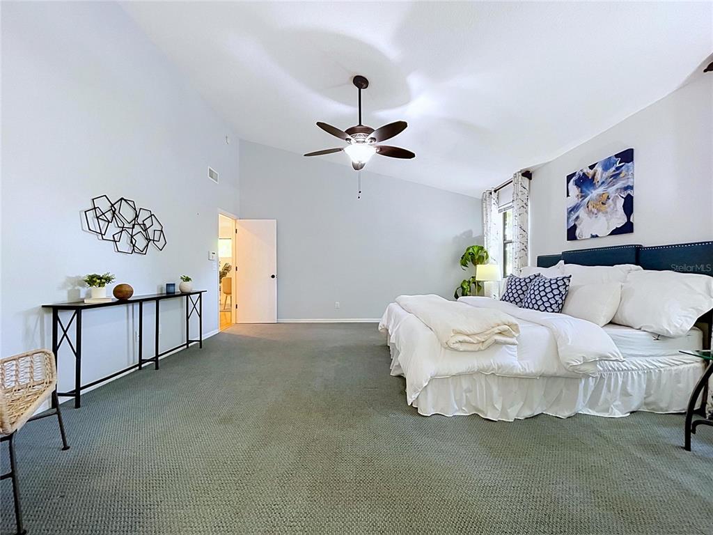 1711 Magdalene Manor Drive Tampa, FL 33613 - Photo 52 of 88
