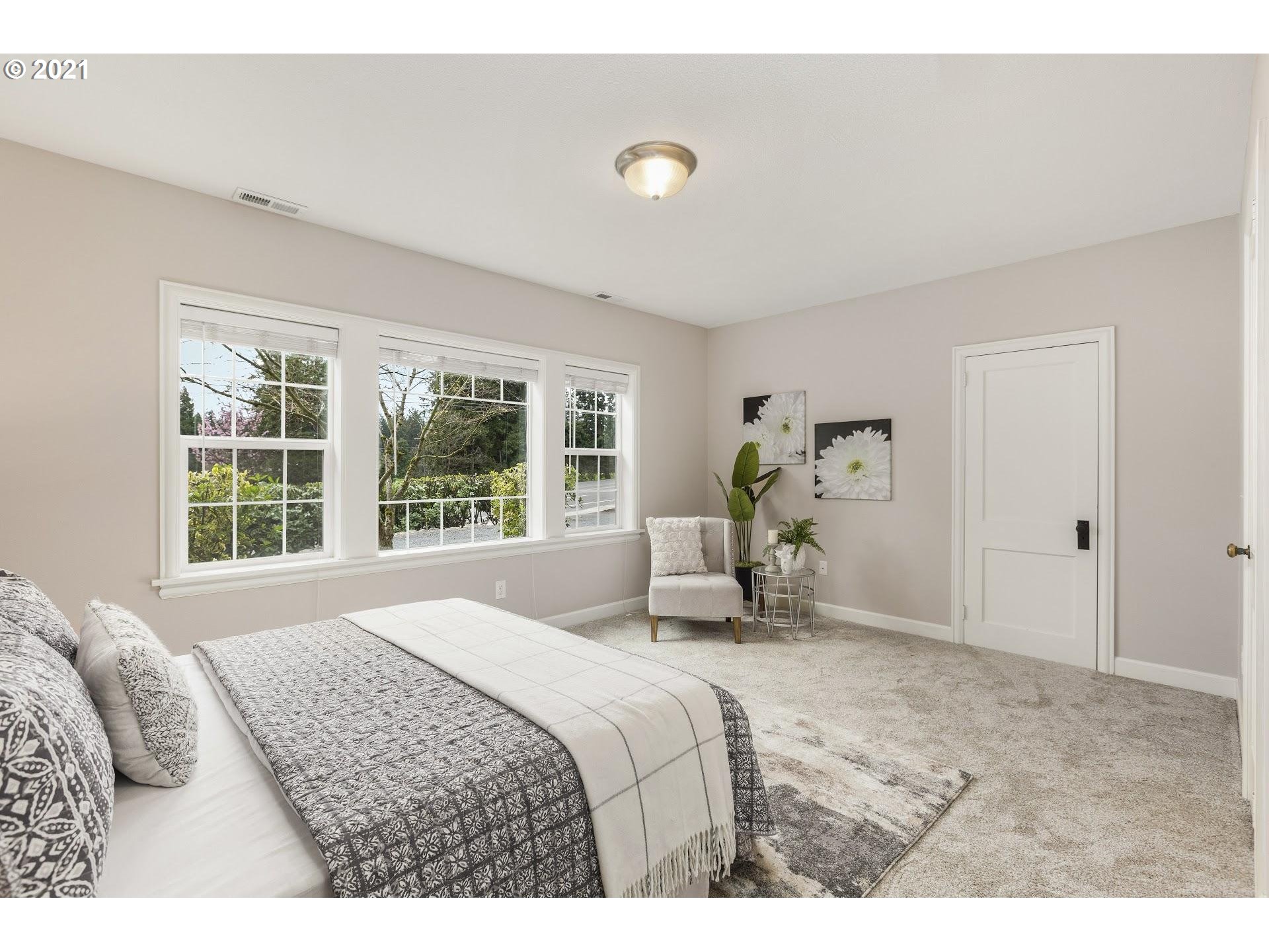 537 Country Club Road Lake Oswego, OR 97034 - Photo 13 of 26 Gallery Image 13