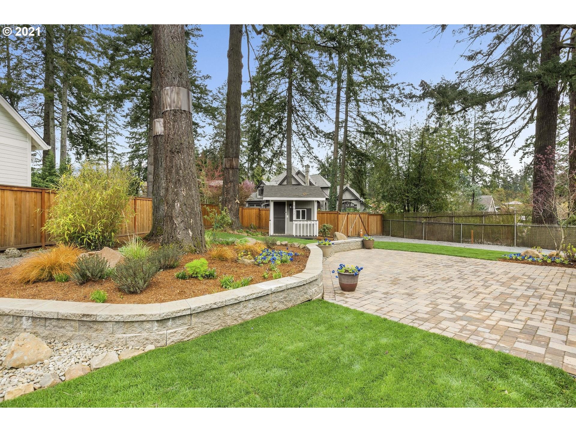 537 Country Club Road Lake Oswego, OR 97034 - Photo 21 of 26 Gallery Image 21