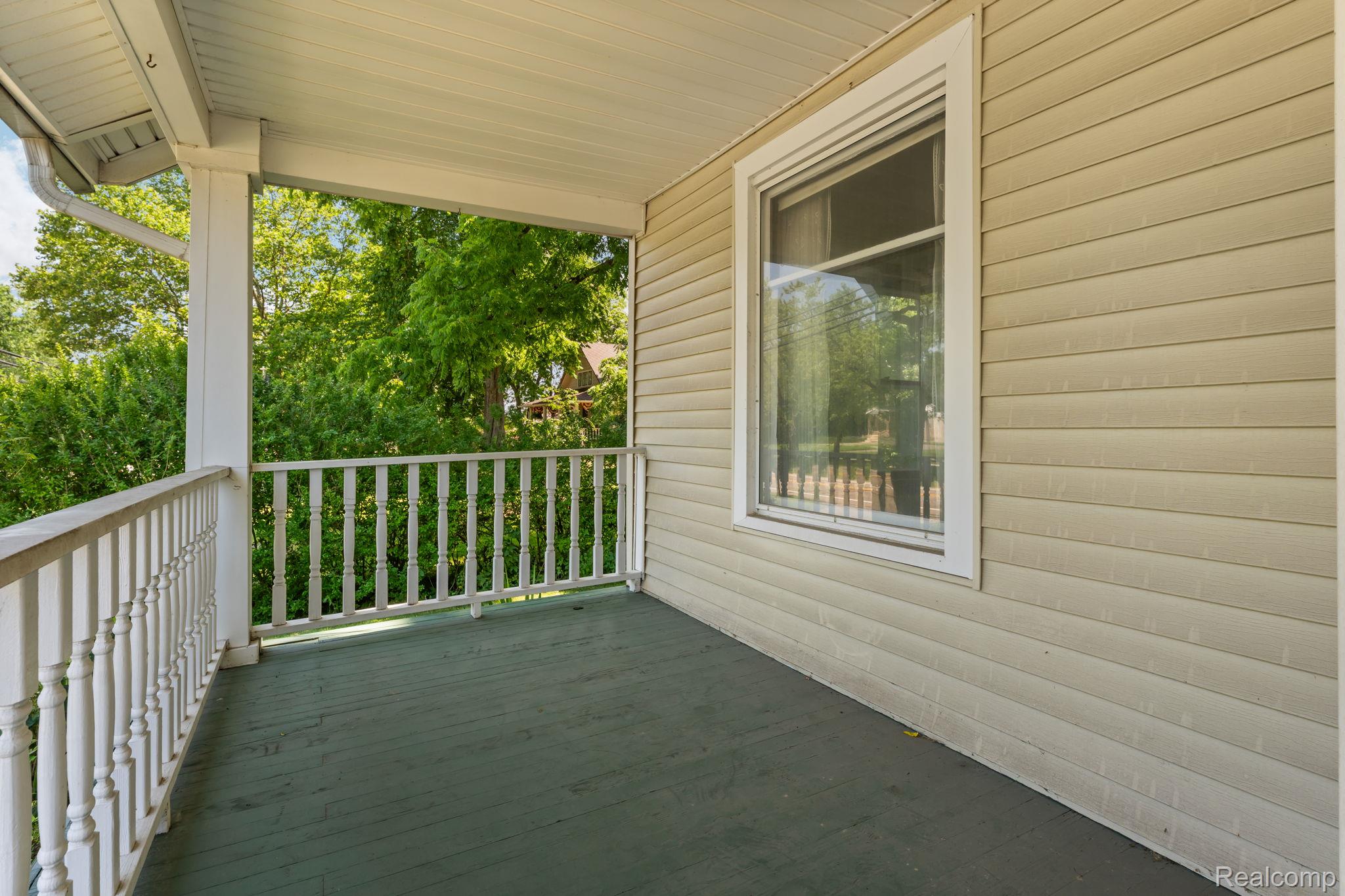 138 East Square Lake Road Troy, MI 48085 - Photo 4 of 55 51-web-or-mls-DSC01228.jpg