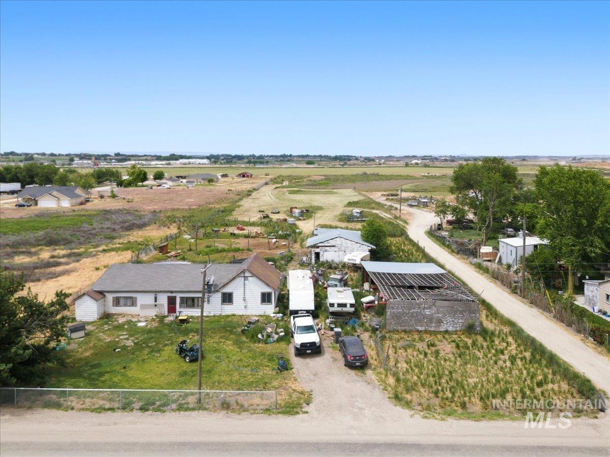 20873 Pinto Lane Caldwell, ID 83607 - Photo 9 of 16