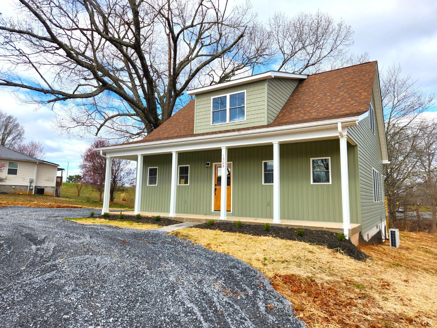 1509 Clearview Road Bedford, VA 24523 - Photo 4 of 62