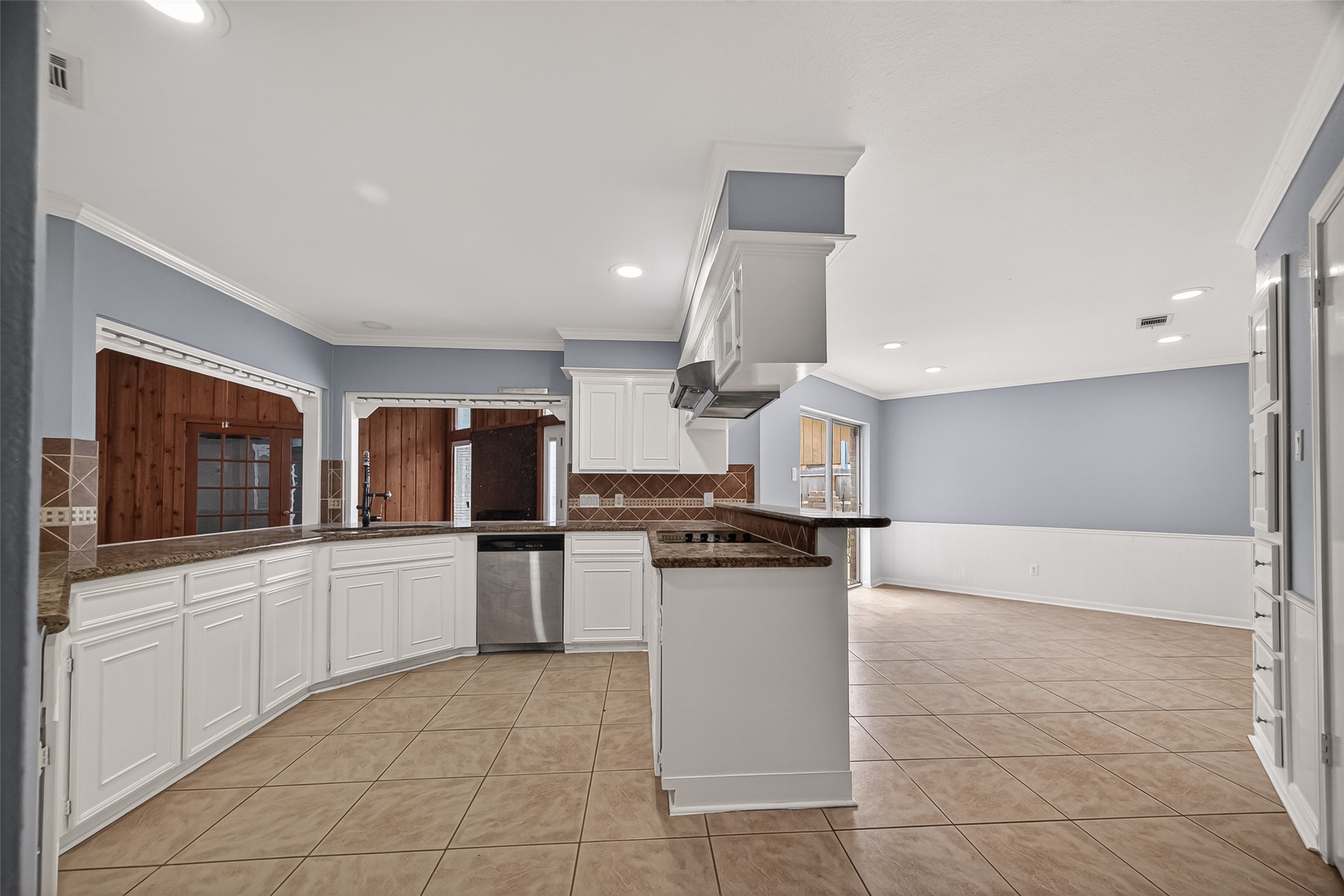 15539 Torry Pines Road Houston, TX 77062 - Photo 12 of 45