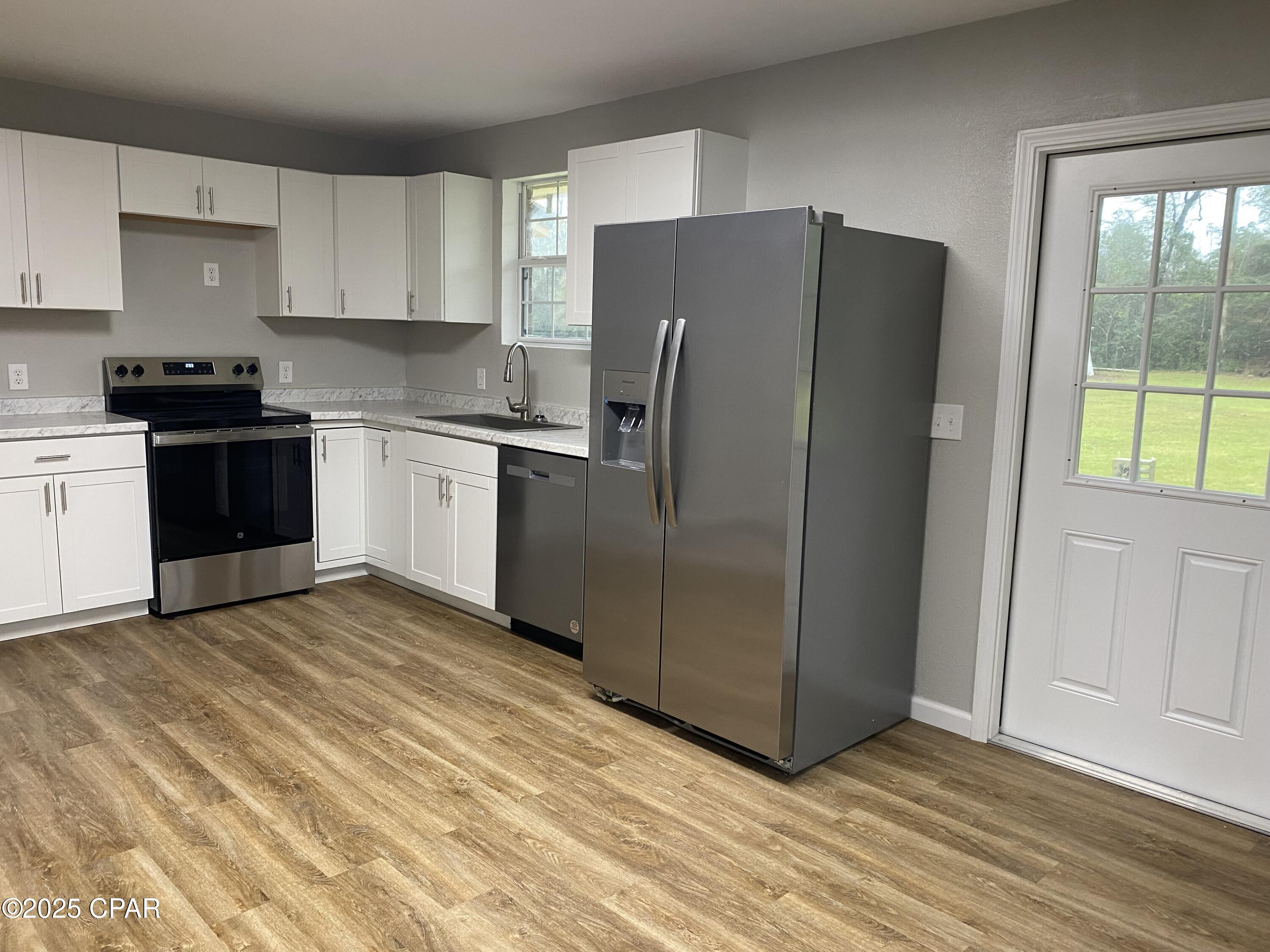 2615 Wynn Road Marianna, FL 32448 - Photo 2 of 11 Gallery Image 2