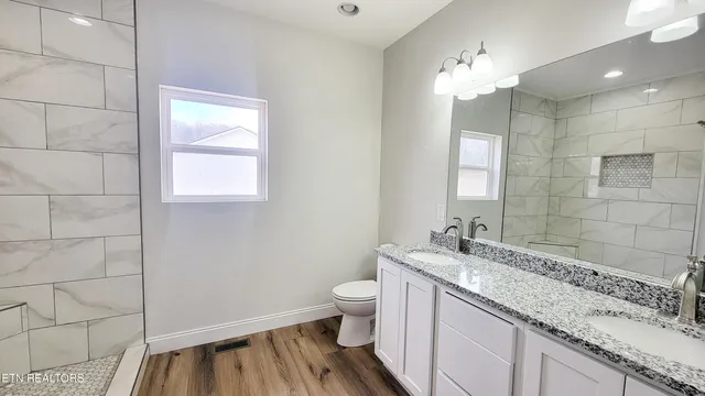 $399,000 | 1451 Grandeur Avenue, Parrottsville, TN 37843