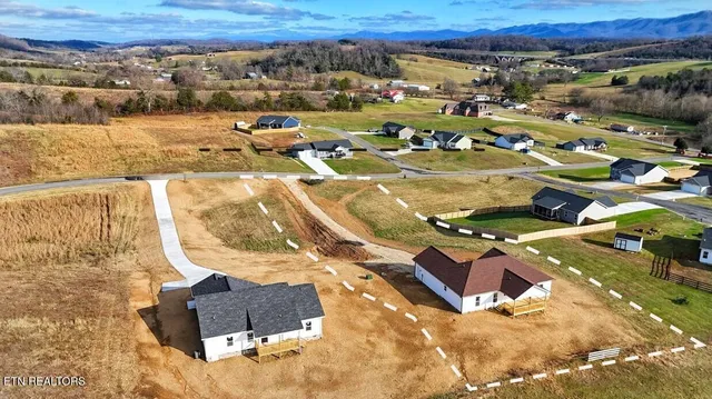 $399,000 | 1451 Grandeur Avenue, Parrottsville, TN 37843