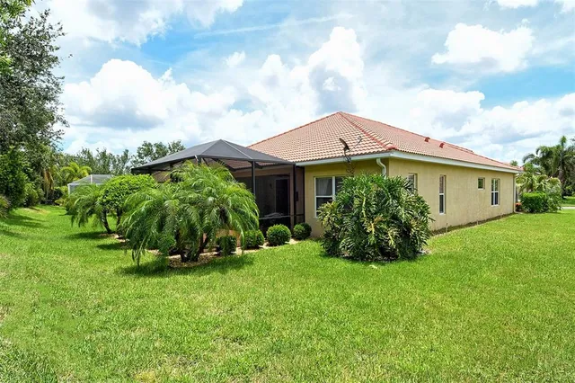 $549,900 | 6214 45th Lane East, Bradenton, FL 34203