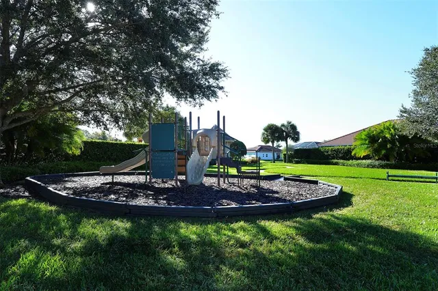$549,900 | 6214 45th Lane East, Bradenton, FL 34203