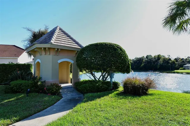 $549,900 | 6214 45th Lane East, Bradenton, FL 34203