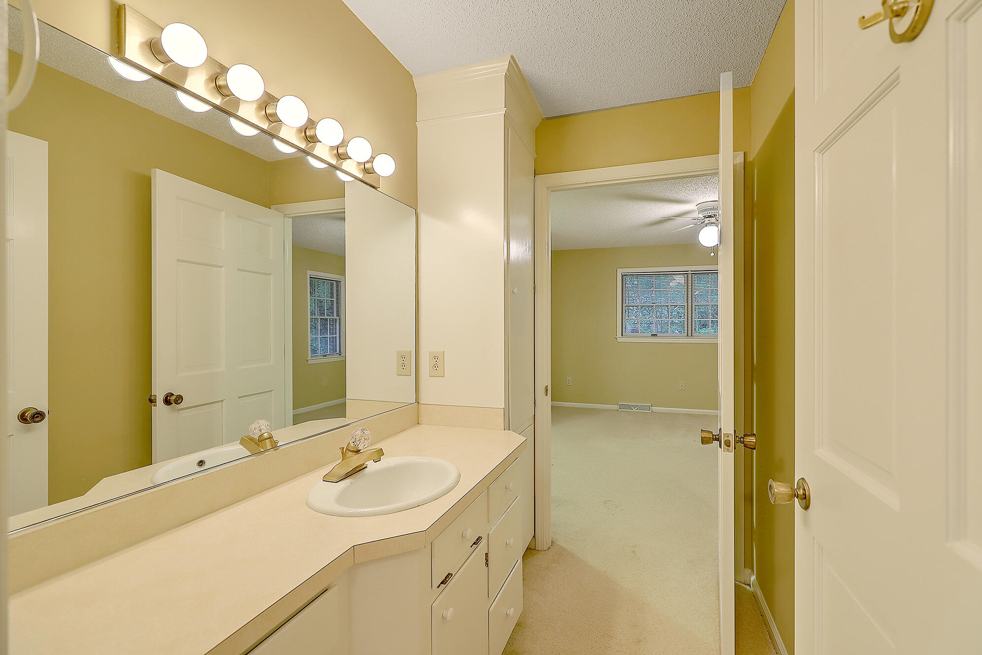 3 Battlesea Road Charleston, SC 29407 - Photo 29 of 44 2nd Bedroom ensuite entrance