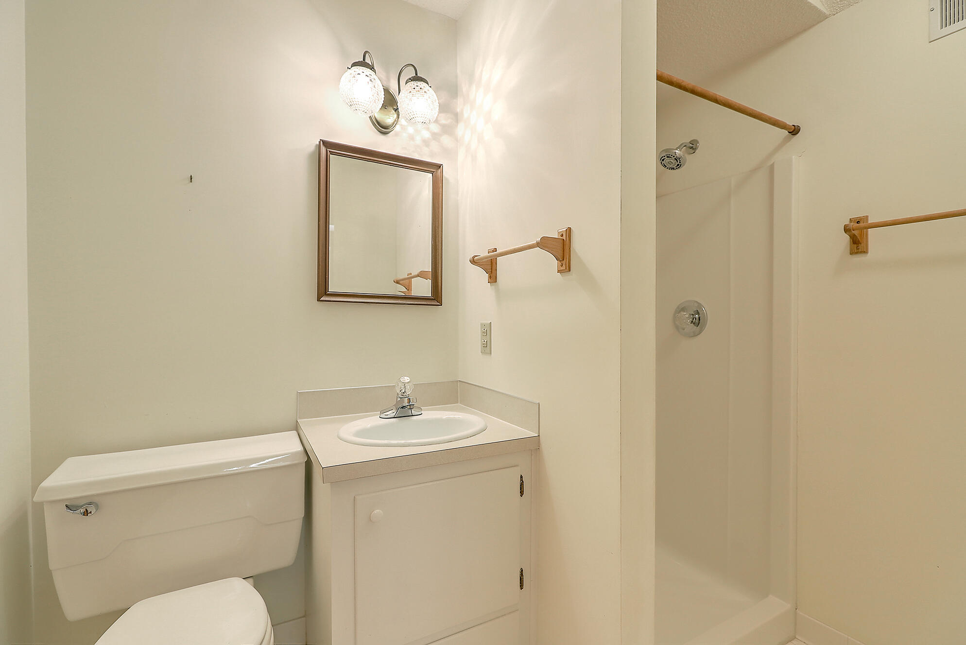 3 Battlesea Road Charleston, SC 29407 - Photo 39 of 44 Full bath off of Bonus Room/ BR4