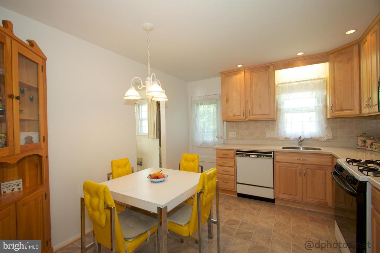 9002 Kilbride Road Baltimore, MD 21236 - Photo 9 of 19 Kitchen