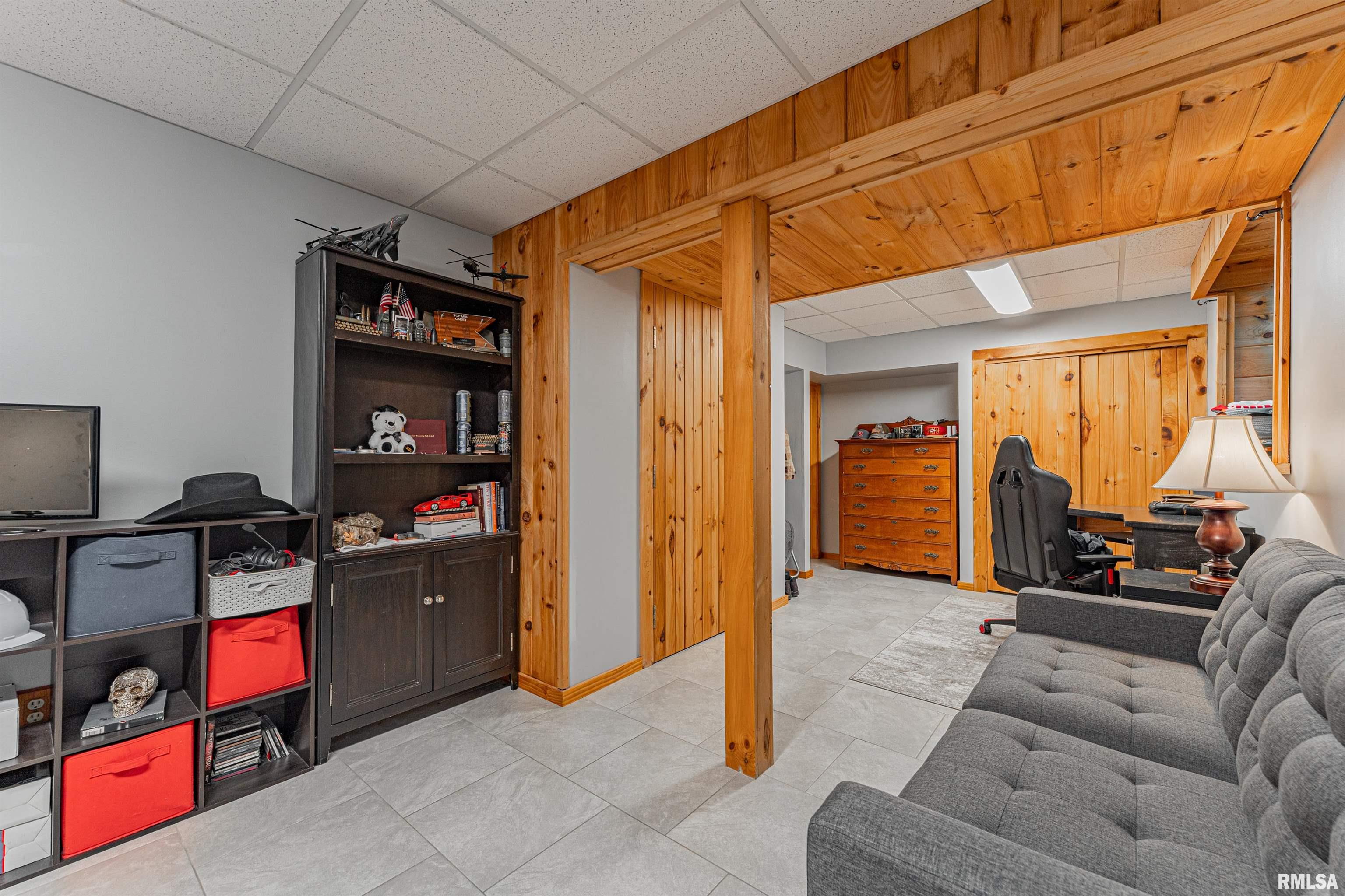 25330 Longview Road Hopedale, IL 61747 - Photo 37 of 57