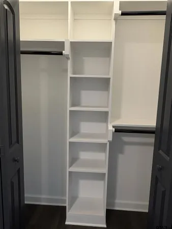 $1,700 | 225 South McWhorter Street, Mineola, TX 75773