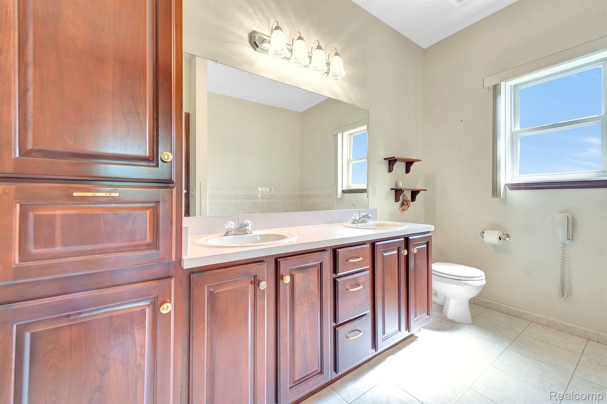 5617 Bedell Road Sterling Heights, MI 48310 - Photo 17 of 44 Gallery Image 17