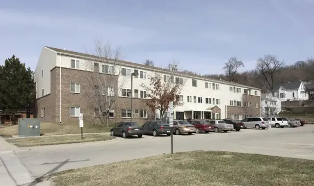 $1,207 | 1105 South 3rd Street, Other, IA 51503