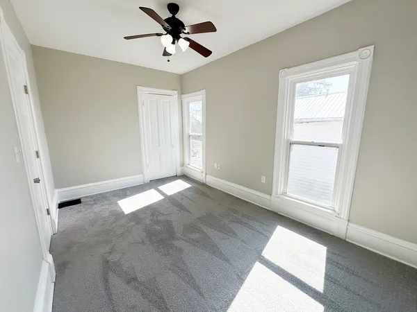 $224,900 | 712 North Roosevelt Avenue, Bloomington, IL 61701