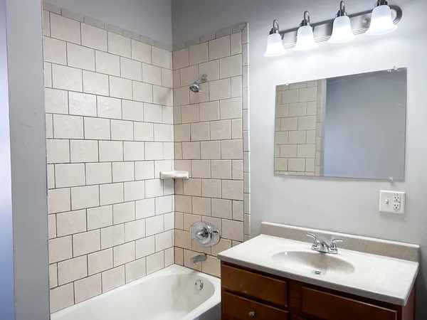 $224,900 | 712 North Roosevelt Avenue, Bloomington, IL 61701