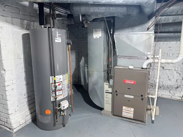 $224,900 | 712 North Roosevelt Avenue, Bloomington, IL 61701