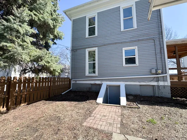 $224,900 | 712 North Roosevelt Avenue, Bloomington, IL 61701