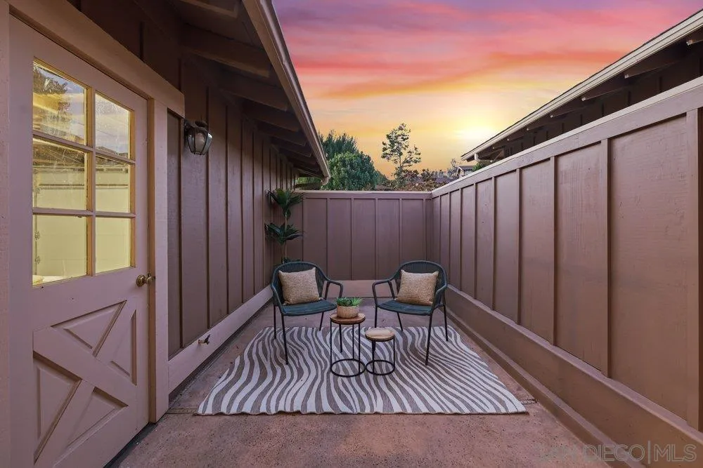8635 Circle R Valley Lane Escondido, CA 92026 - Photo 23 of 30