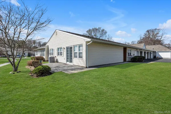 $499,000 | 93 Revere Drive, Sayville, NY 11782