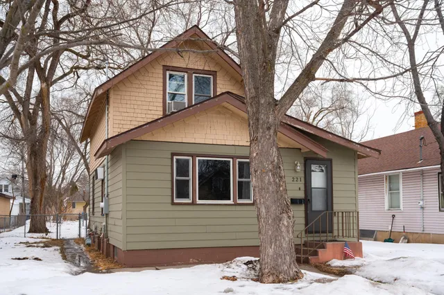 $150,000 | 221 25th Avenue North, St. Cloud, MN 56303