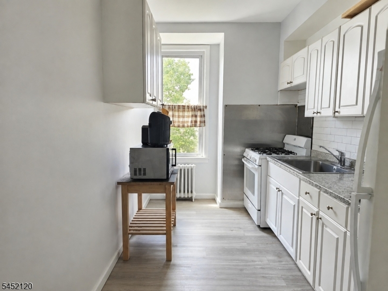 443 Springfield Avenue, Unit 2C Summit, NJ 07901 - Photo 6 of 7 Gallery Image 6