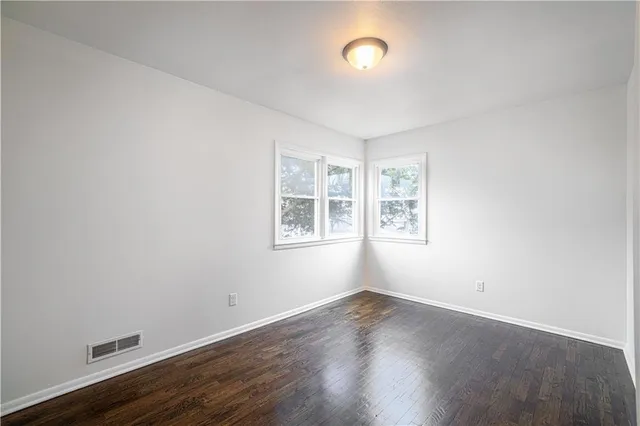 $189,900 | 3310 South 30th Street, St. Joseph, MO 64503