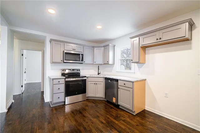 $189,900 | 3310 South 30th Street, St. Joseph, MO 64503