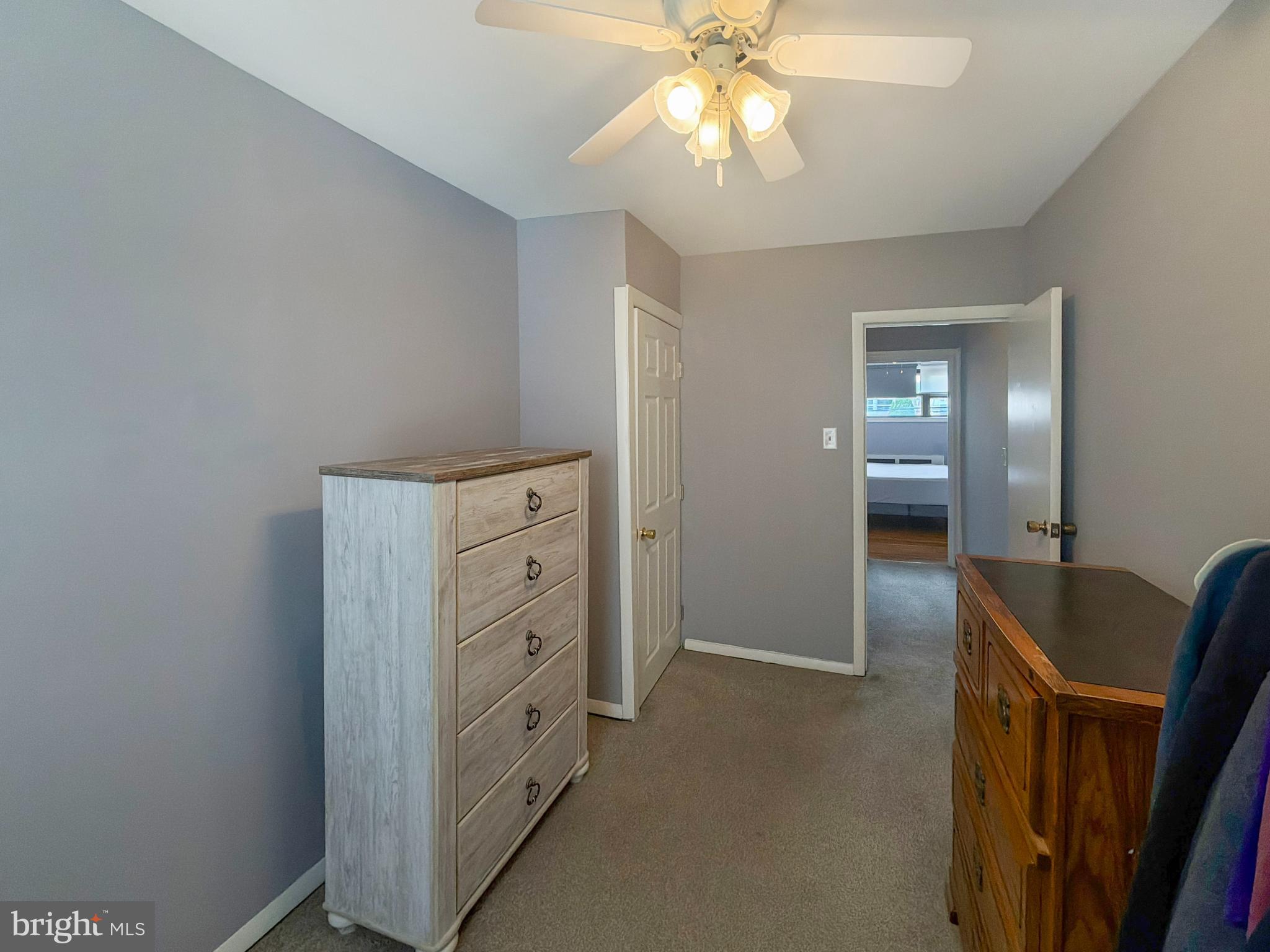 1213 Harding Drive Havertown, PA 19083 - Photo 18 of 25 wooden floor in an empty room with a mirror