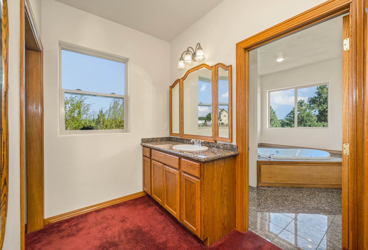 27509 North Monroe Road Deer Park, WA 99006 - Photo 17 of 50 Gallery Image 17