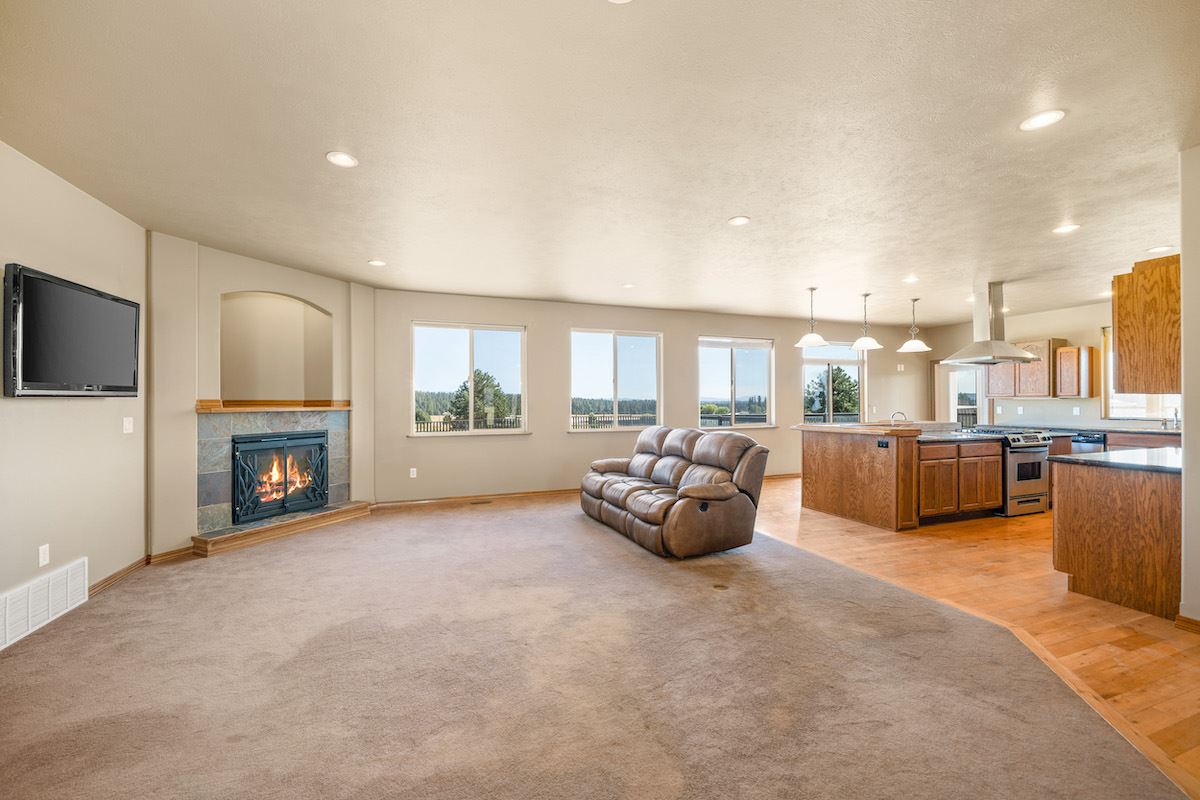 27509 North Monroe Road Deer Park, WA 99006 - Photo 8 of 50 Gallery Image 8