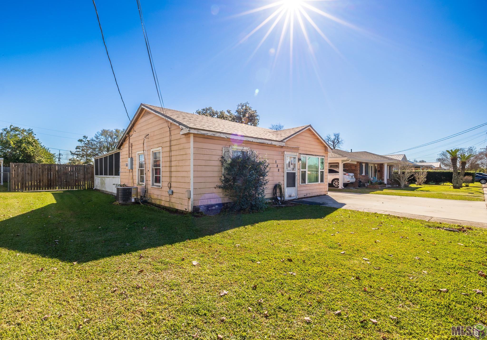 133 Hackberry Avenue Houma, LA 70360 - Photo 2 of 13