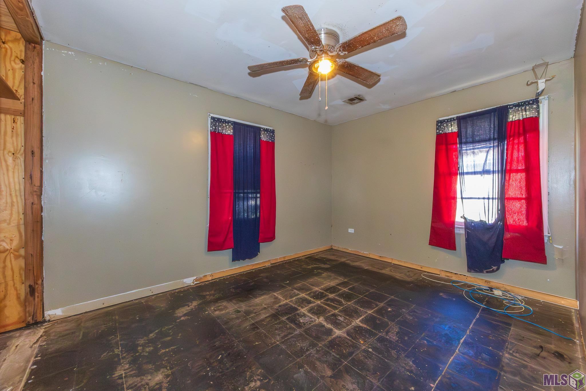 133 Hackberry Avenue Houma, LA 70360 - Photo 10 of 13 BEDROOM 2