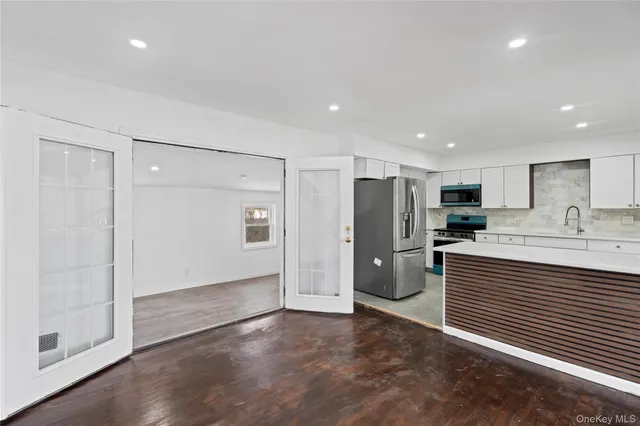 $699,000 | 10 30th Street, Wyandanch, NY 11798