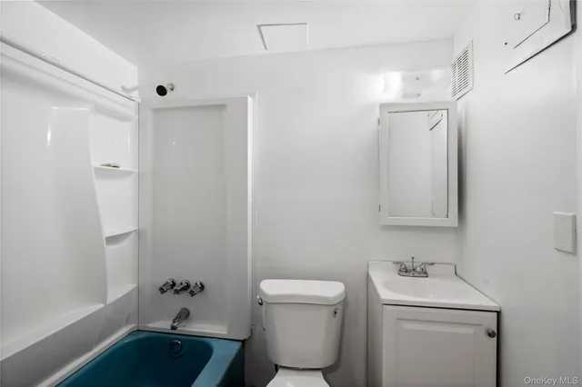 $699,000 | 10 30th Street, Wyandanch, NY 11798