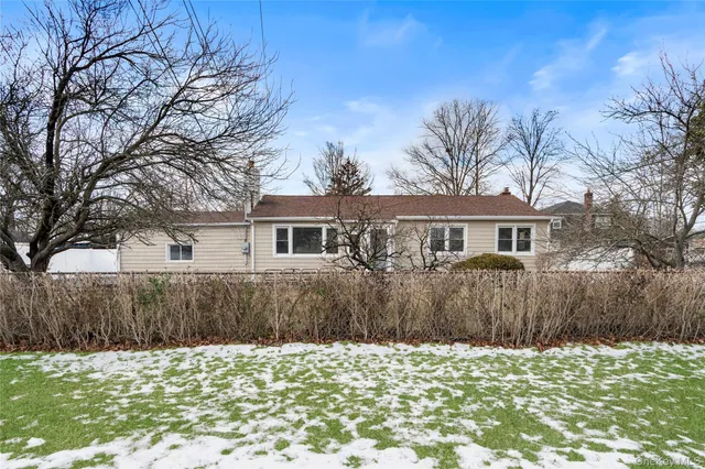 $699,000 | 10 30th Street, Wyandanch, NY 11798
