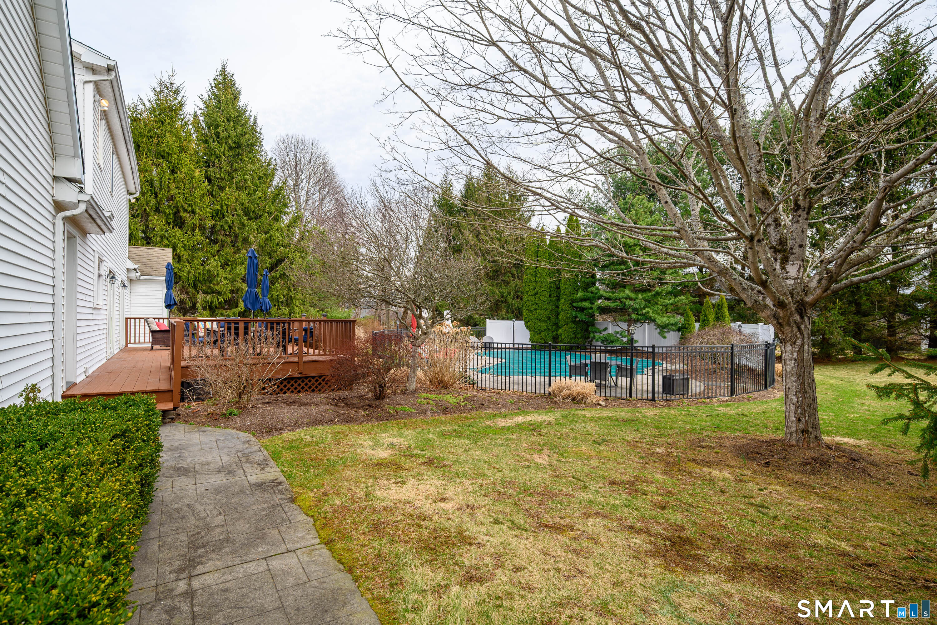 1 Whipstick Road New Fairfield, CT 06812 - Photo 28 of 40