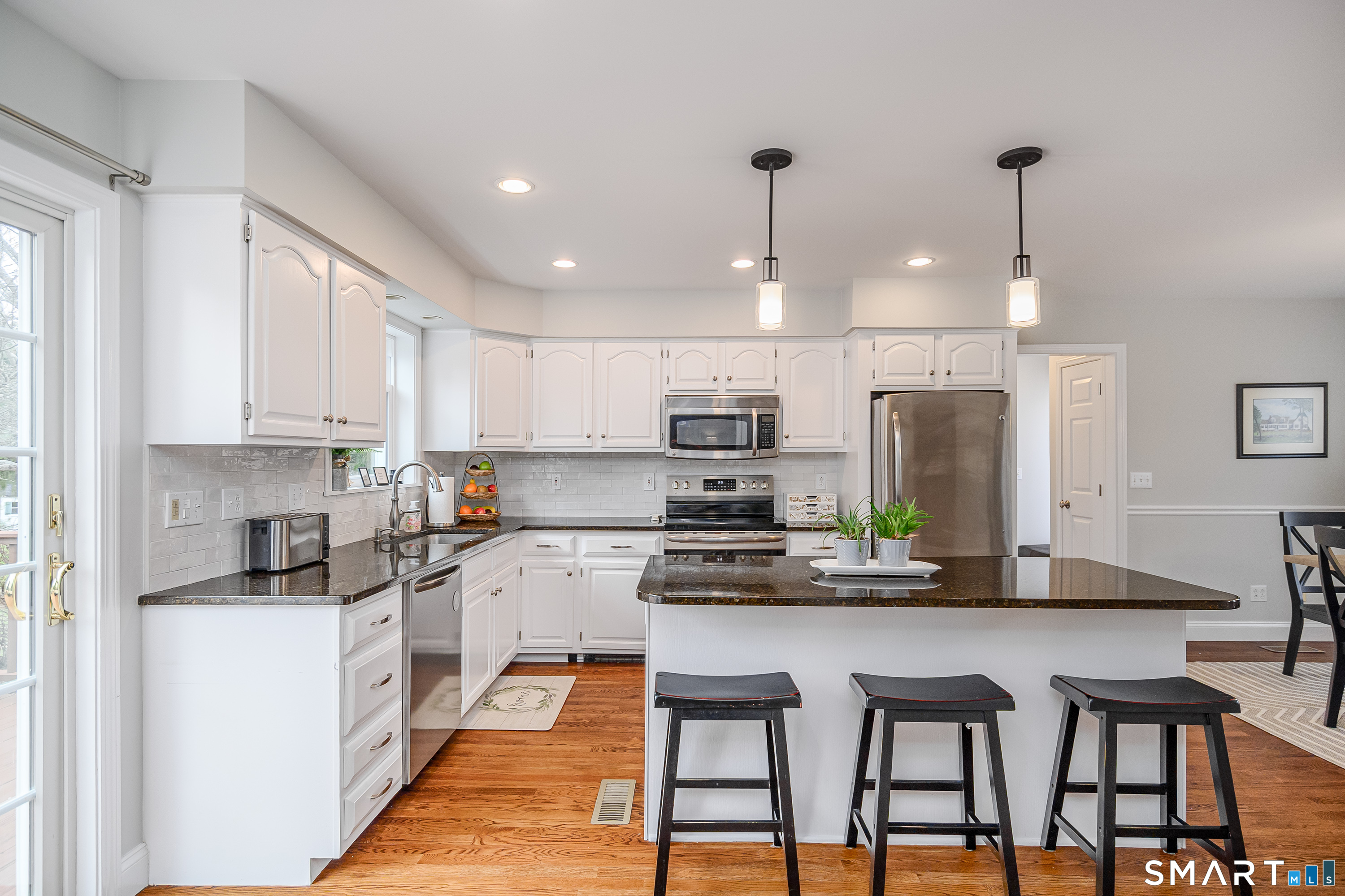 1 Whipstick Road New Fairfield, CT 06812 - Photo 3 of 40