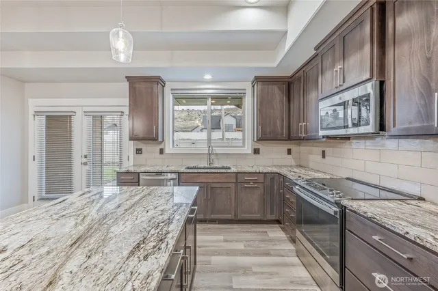 $780,000 | 1018 Warm Springs Drive, Wenatchee, WA 98801