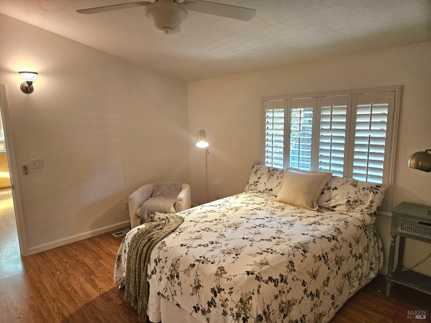 2 San Ardo Court St. Helena, CA 94574 - Photo 12 of 45 a bedroom with a bed and a window