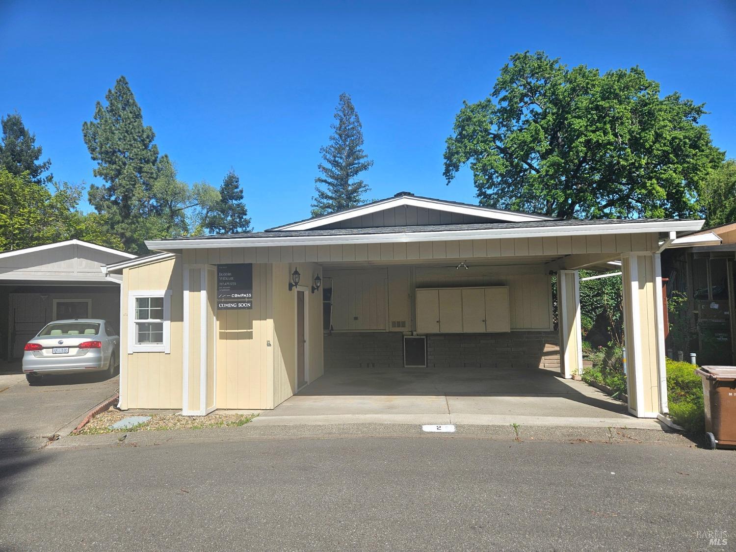 2 San Ardo Court St. Helena, CA 94574 - Photo 28 of 45 front view of a house with a street