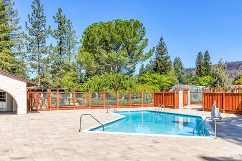 $245,000 | 2 San Ardo Court, St. Helena, CA 94574