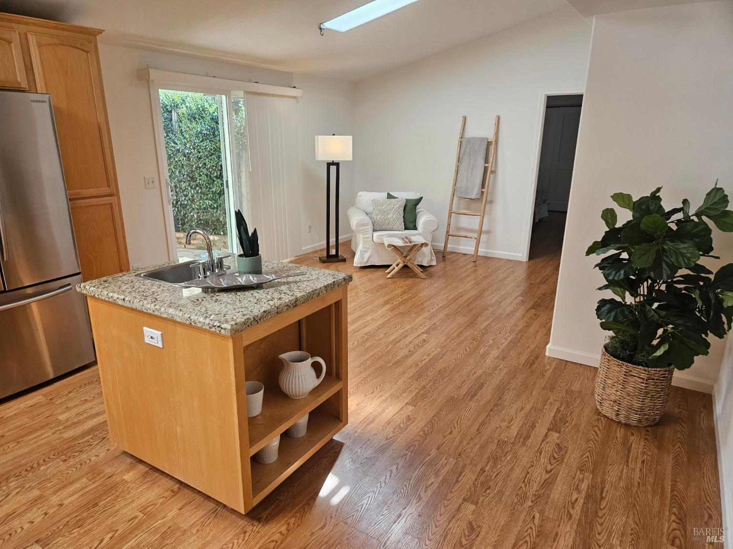 2 San Ardo Court St. Helena, CA 94574 - Photo 5 of 45 a very nice looking room with wooden floor and a window