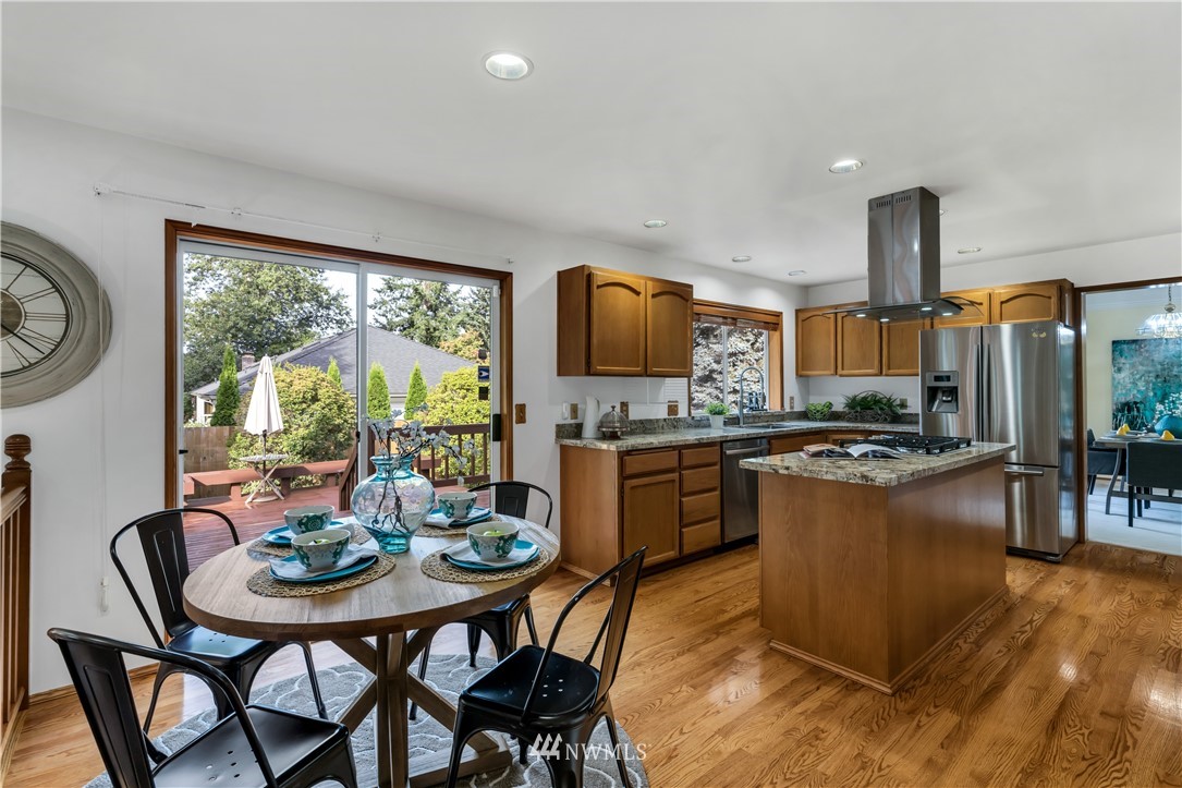 18510 28th Avenue Southeast Bothell, WA 98012 - Photo 7 of 25 Gallery Image 7