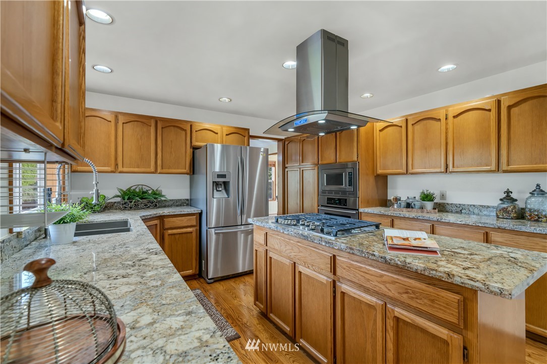 18510 28th Avenue Southeast Bothell, WA 98012 - Photo 8 of 25 Gallery Image 8