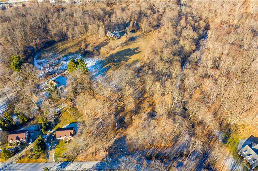 489 Sharon Road Coraopolis, PA 15108 - Photo 10 of 17 Gallery Image 10